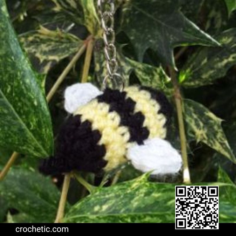 Bee Keychain - Crochet Pattern