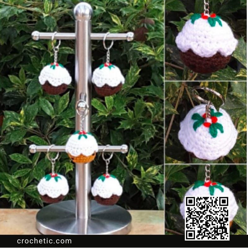 Christmas Pudding Keychain - Crochet Pattern