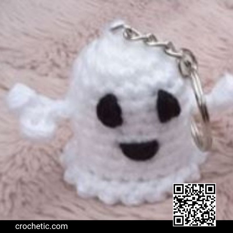 Ghost Keychain - Crochet Pattern
