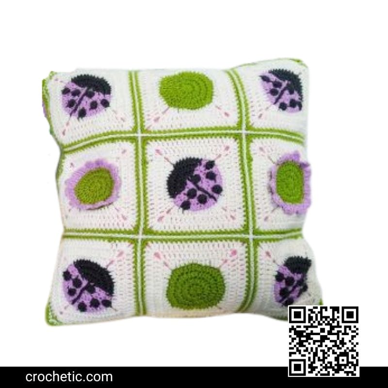Ladybug Granny Square Pillow - Crochet Pattern