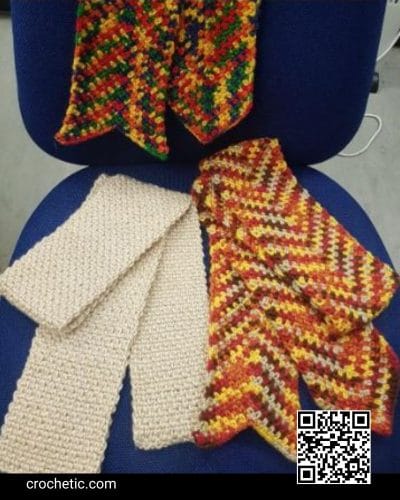Linen stitch V Scarf - Crochet Pattern