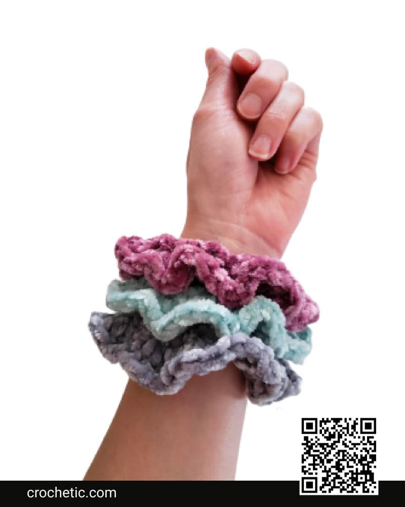 Velvet Scrunchie Headband - Crochet Pattern