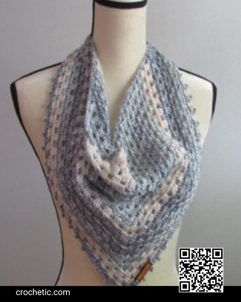 Picots and Valleys Cowl - Crochet Pattern