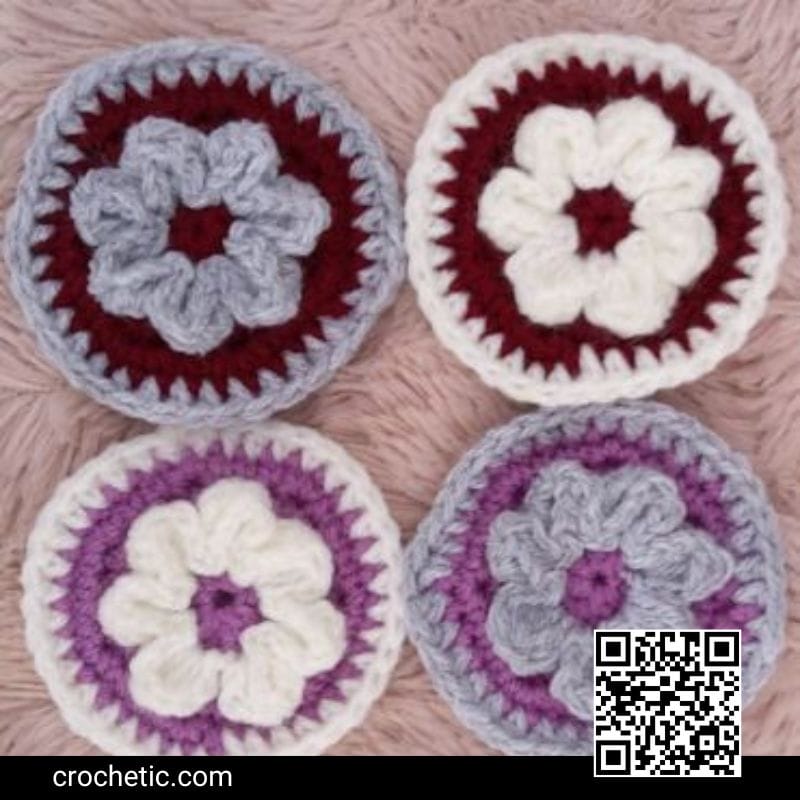 Simple Flower Keychain - Crochet Pattern
