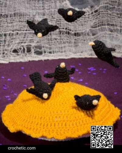 Blackbirds Baked in a Pie - Crochet Pattern