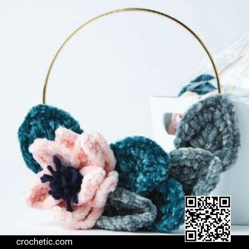 Floral Wreath Party Favor - Crochet Pattern