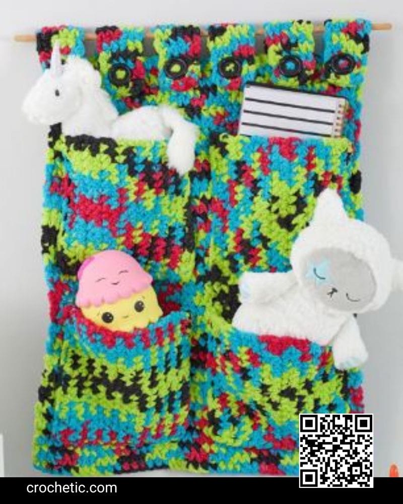 Pocket Wall Hanging - Crochet Pattern