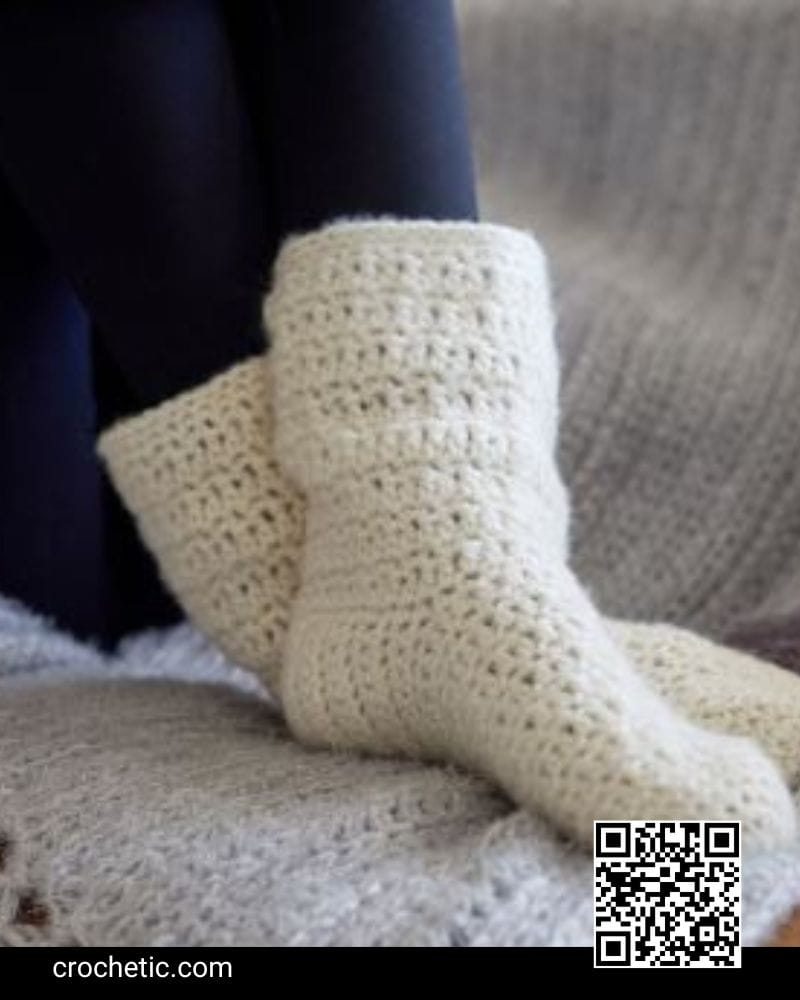 Slouchy Socks - Crochet Pattern