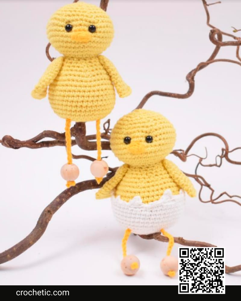 Easter Chicks With Shell - Crochet Pattern