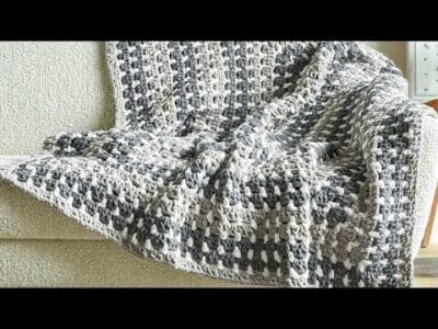 Super Chunky Rectangle Crochet Blanket - Free Pattern