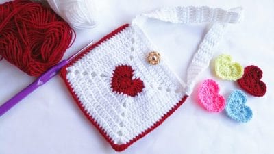 Lovely Heart Granny Square Bag - Free Pattern