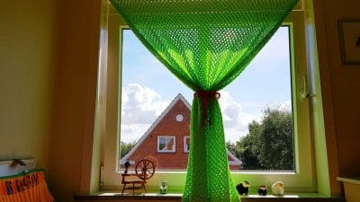 Super Easy Crochet Curtain - Free Pattern